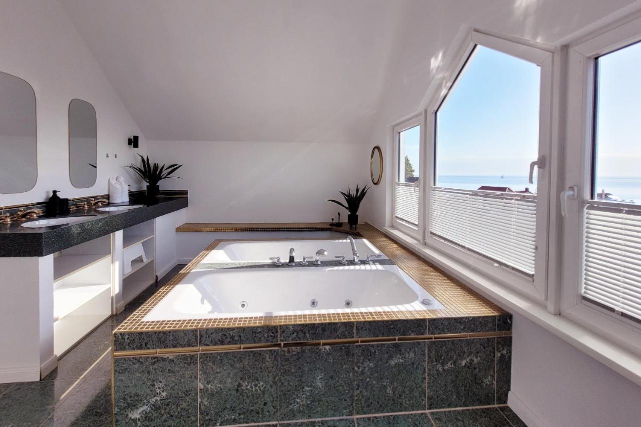 Grosse Penthouse Ferienwohnung Mit Meerblick, Sonnenterrasse & Luxusbad Von "Momentic" Sierksdorf Ngoại thất bức ảnh
